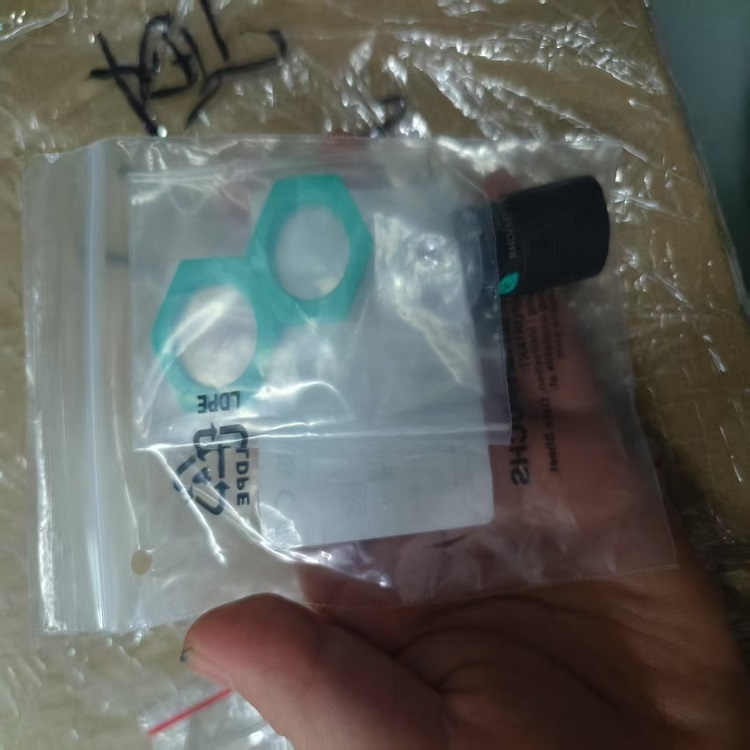 供应德国Pepperl+Fuchs倍加福感应开关OBD600-18GK40-E2-V1