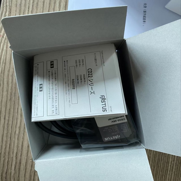 供应Fastus一款激光位移传感器-CD22-35V