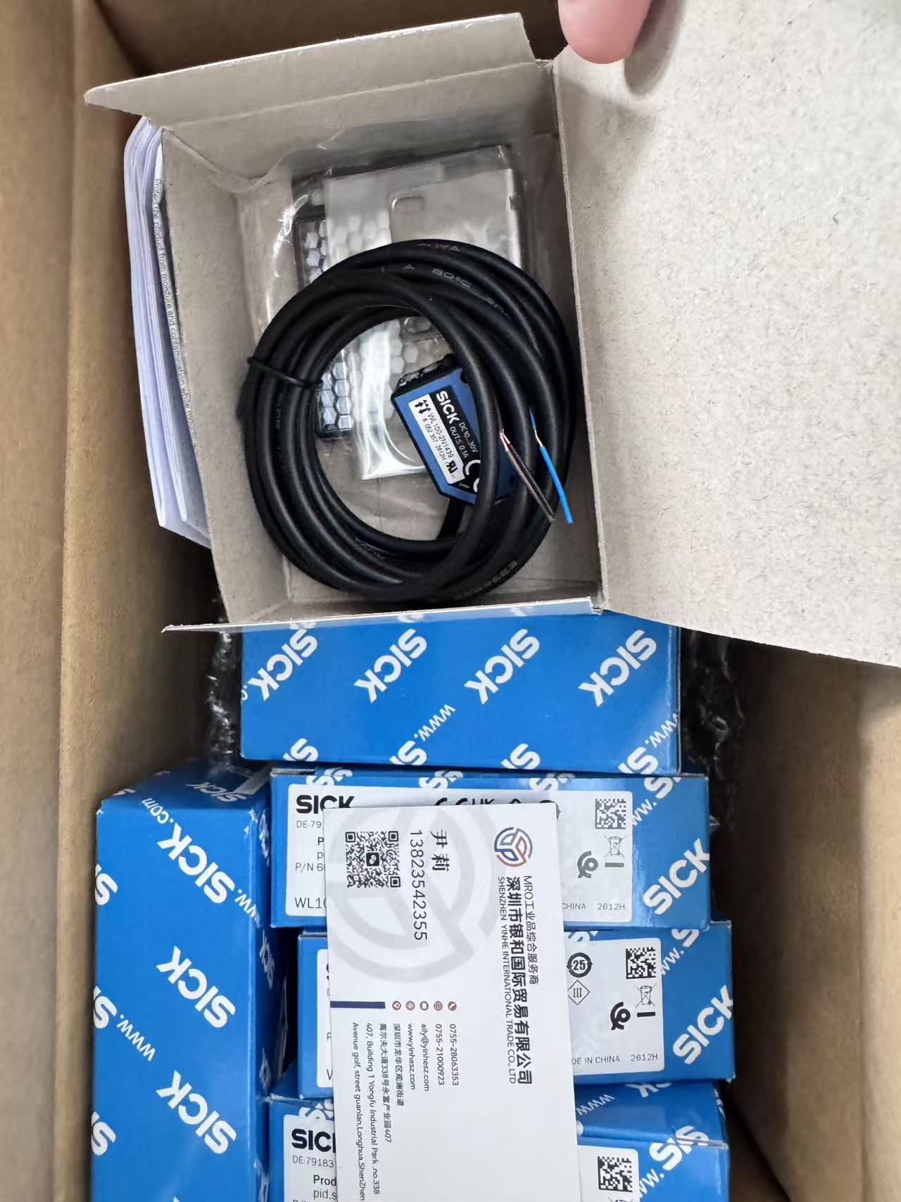 德国SICK西克WL100-2N1439光电传感器10-30