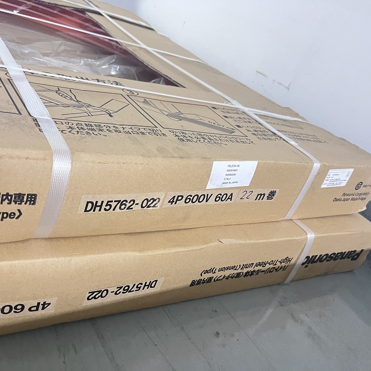 松下 DH5603 非张力滑触线 3P600V60A 分段拼接导电轨 3 米原装